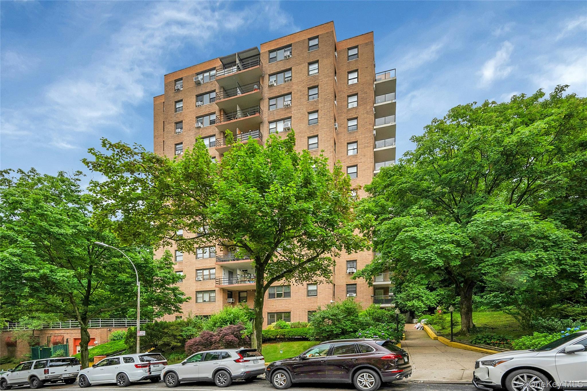 735 Kappock Street, Unit 2F photo 33