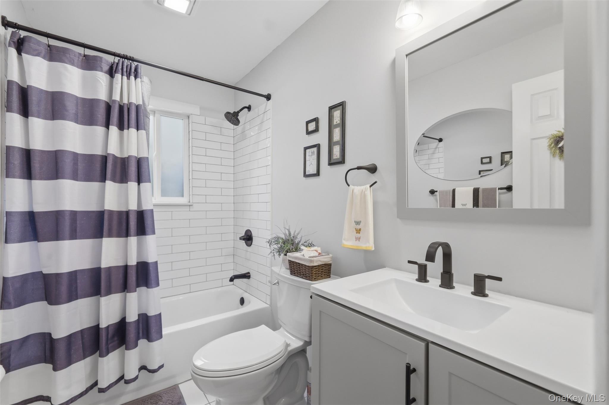 8 Heritage Drive, Unit E photo 25