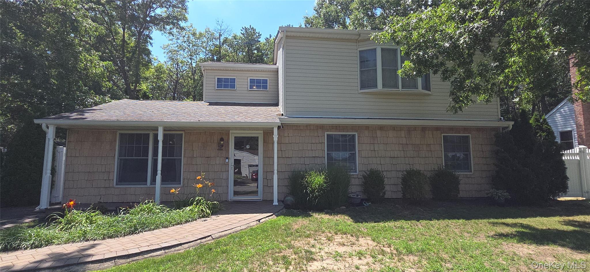 132 13th Avenue – For Sale