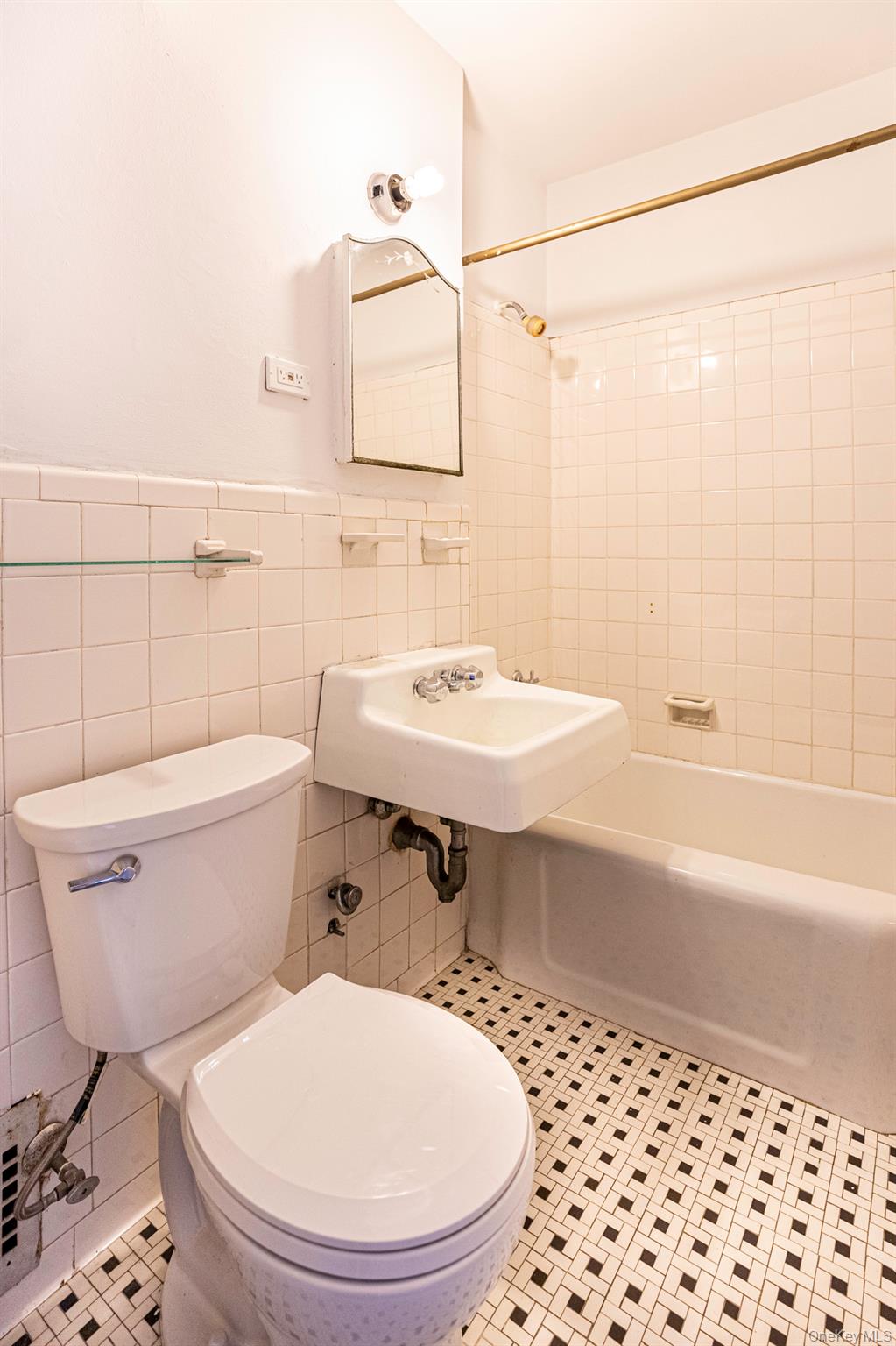 99-72 66 Road, Unit 7O photo 12