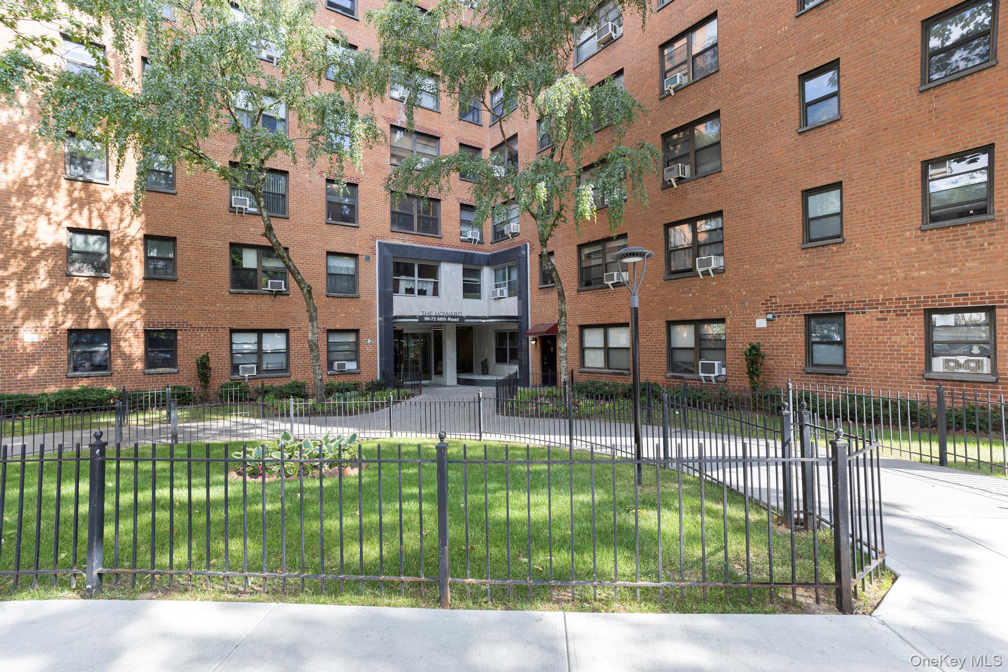 99-72 66 Road, Unit 7O photo 4