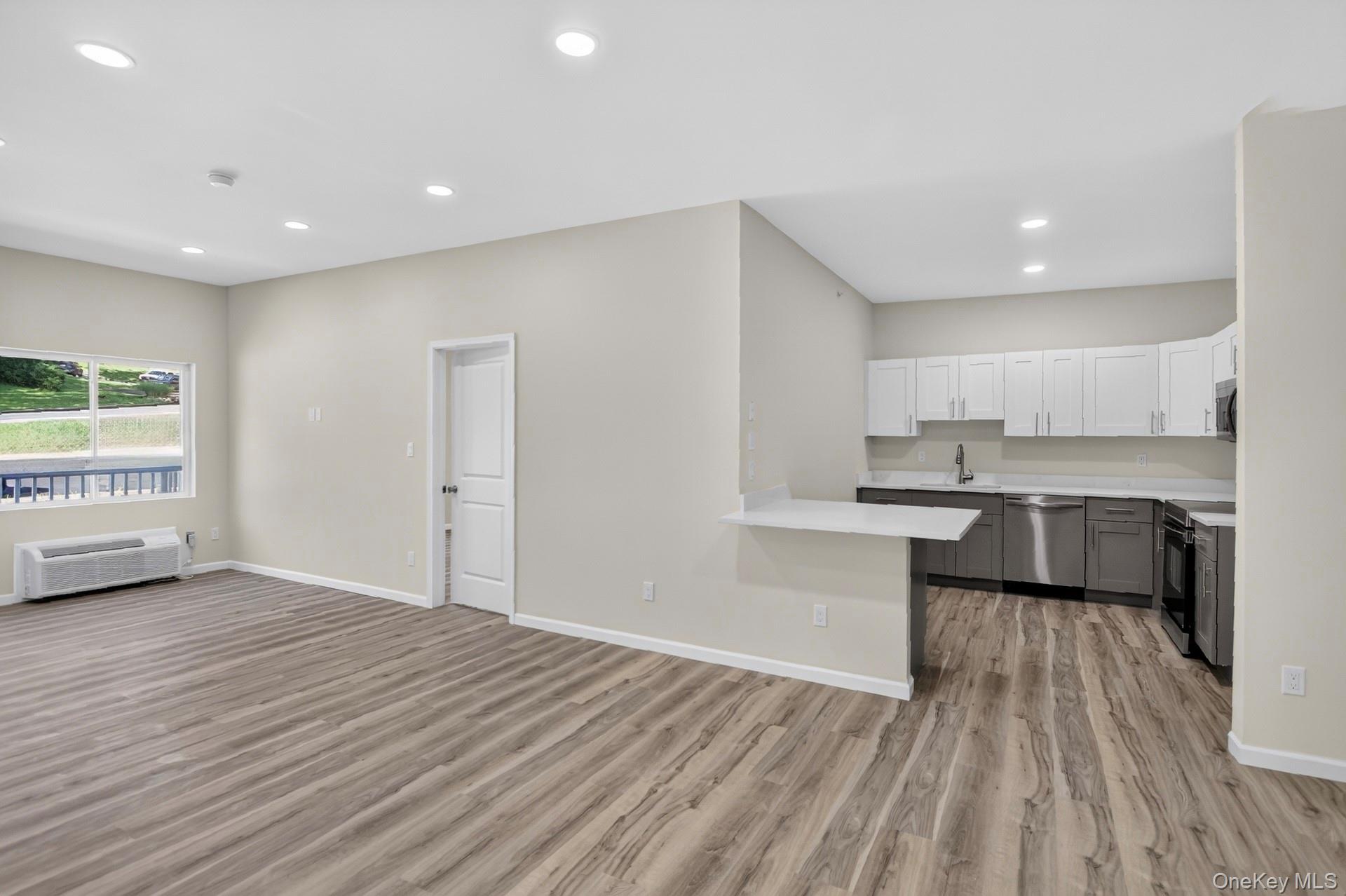 16 Dowd Street, Unit 202 photo 9