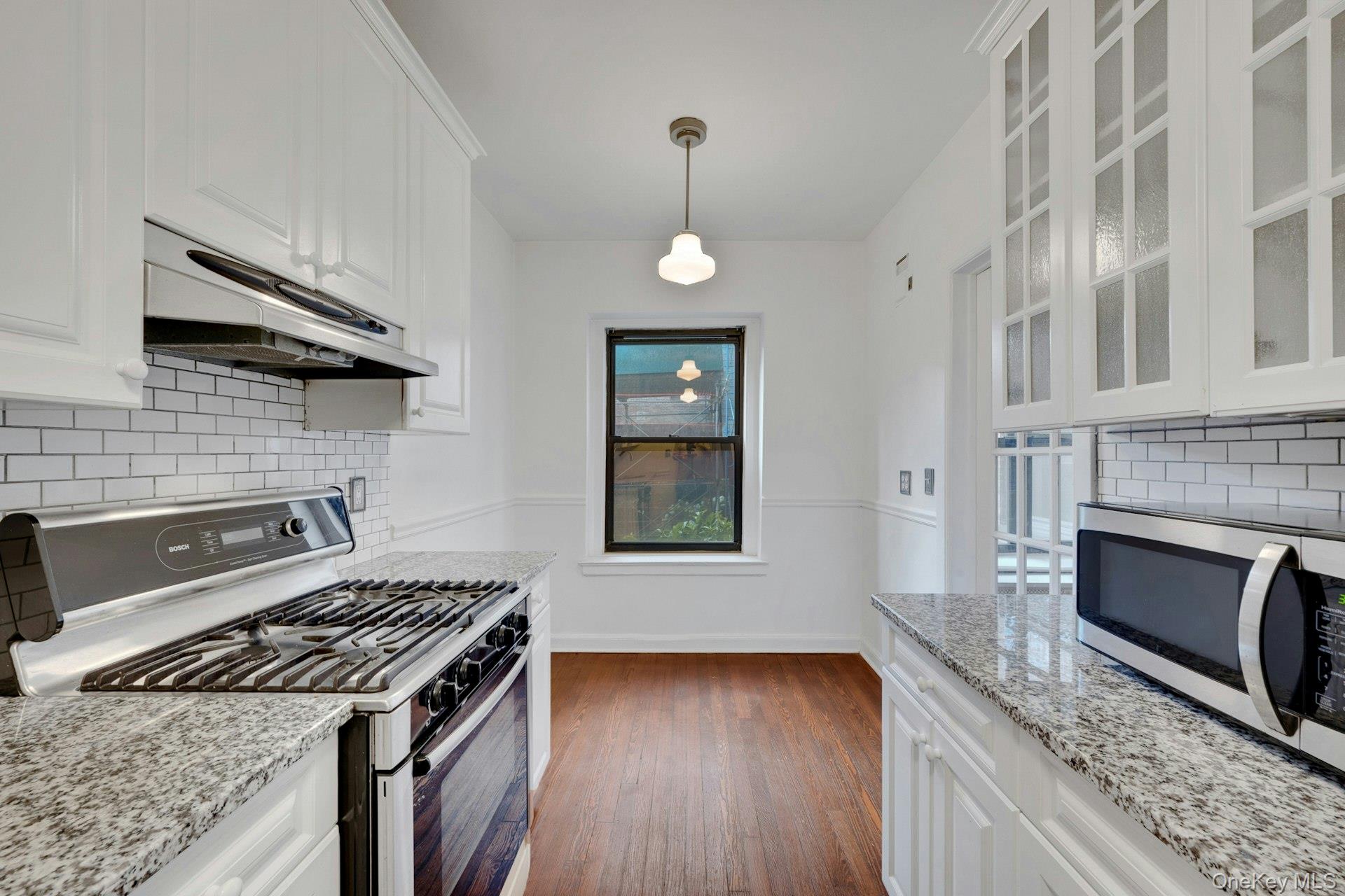 143 Garth Road, Unit 1J photo 11