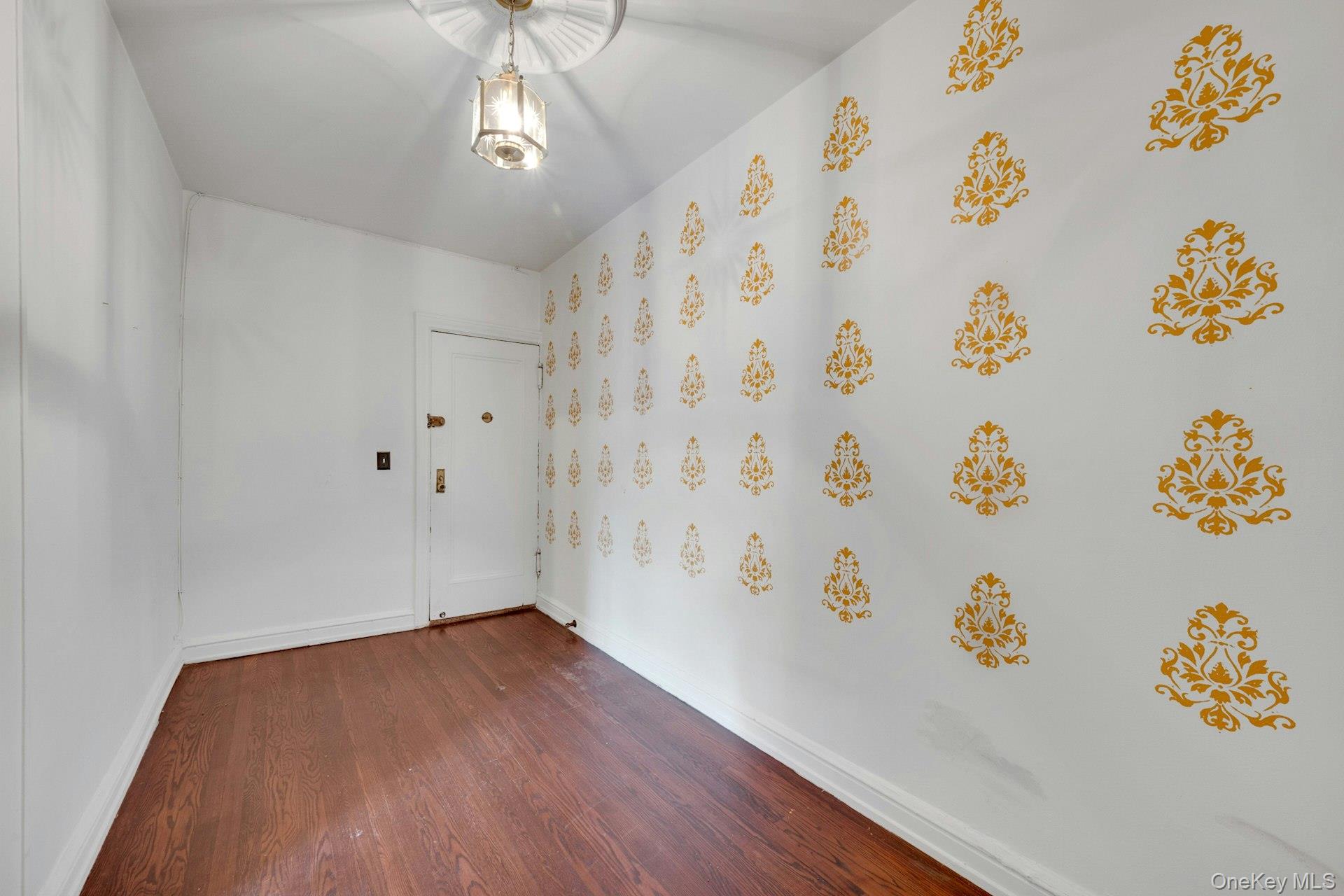143 Garth Road, Unit 1J photo 16