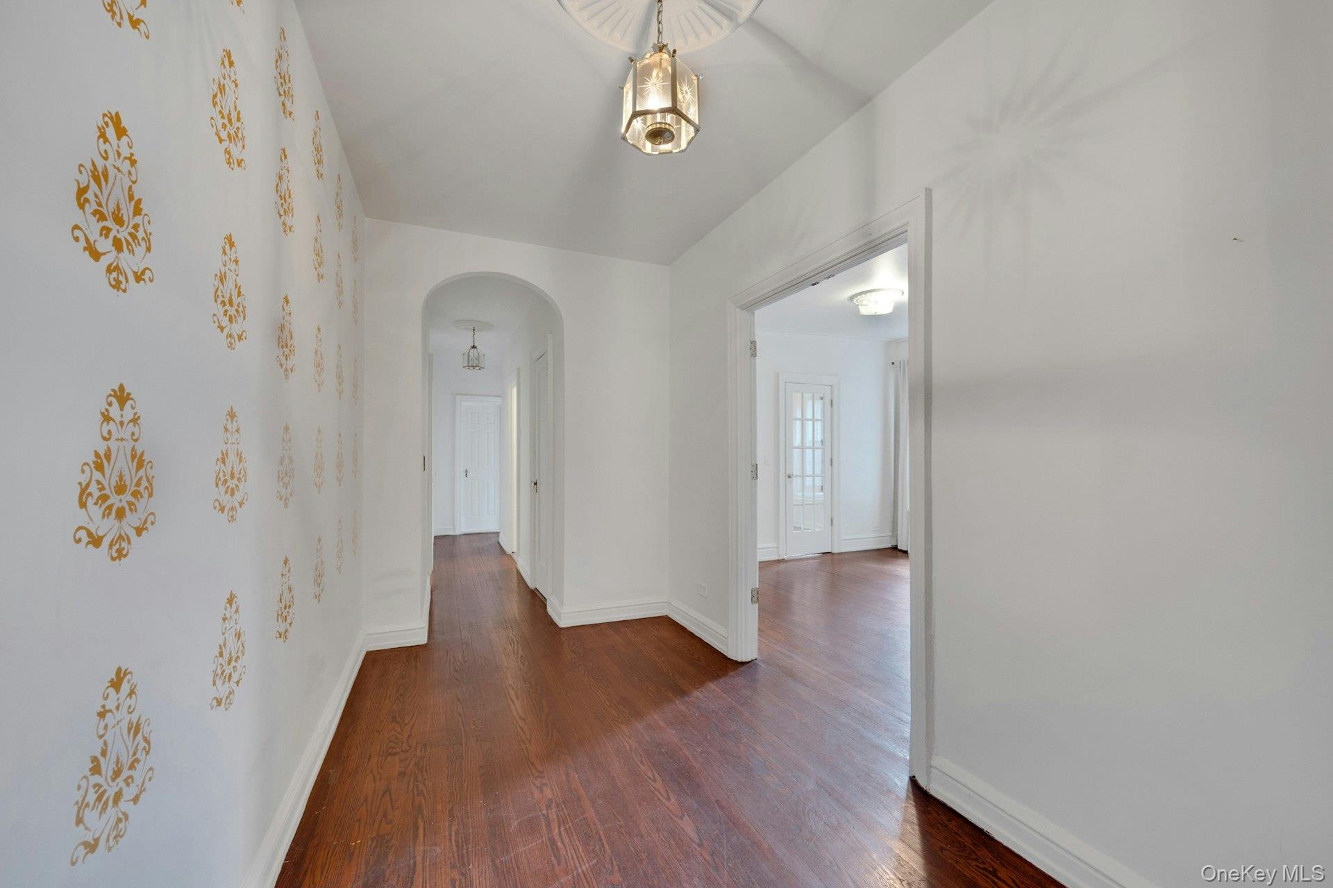 143 Garth Road, Unit 1J photo 18