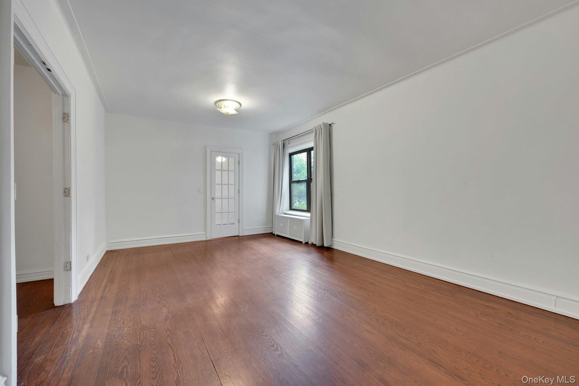 143 Garth Road, Unit 1J photo 4