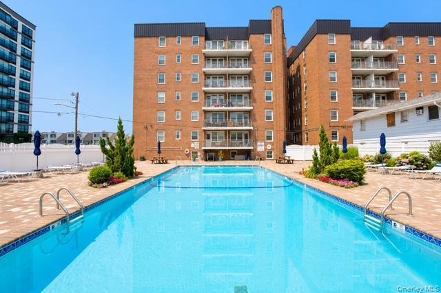 210 E Broadway, Unit 6L photo 13