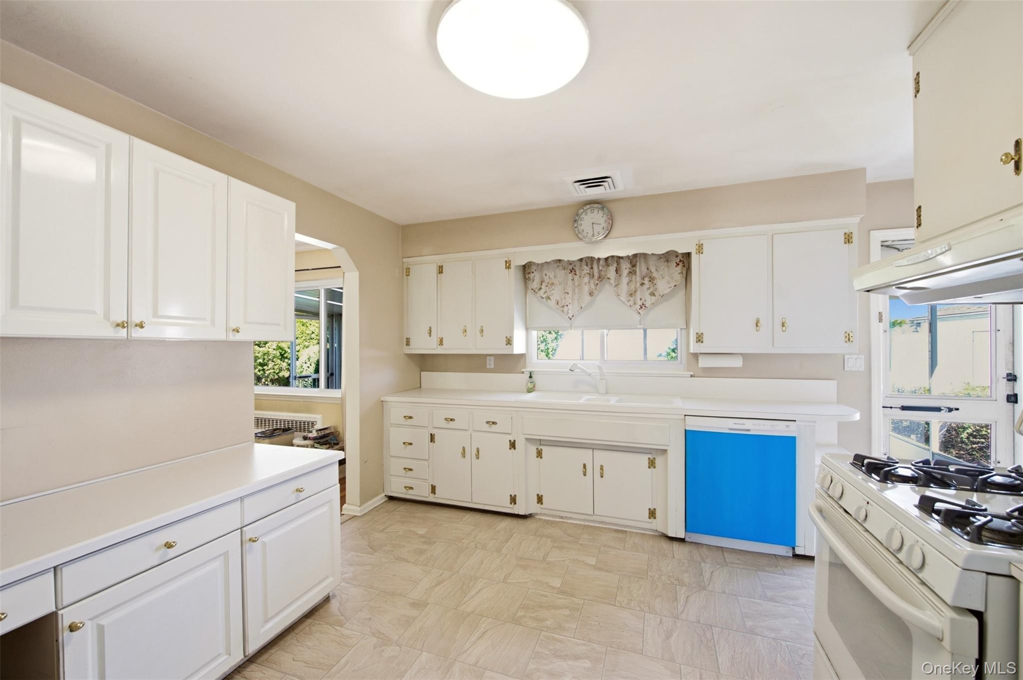 169 Landau Avenue – For Sale photo 6