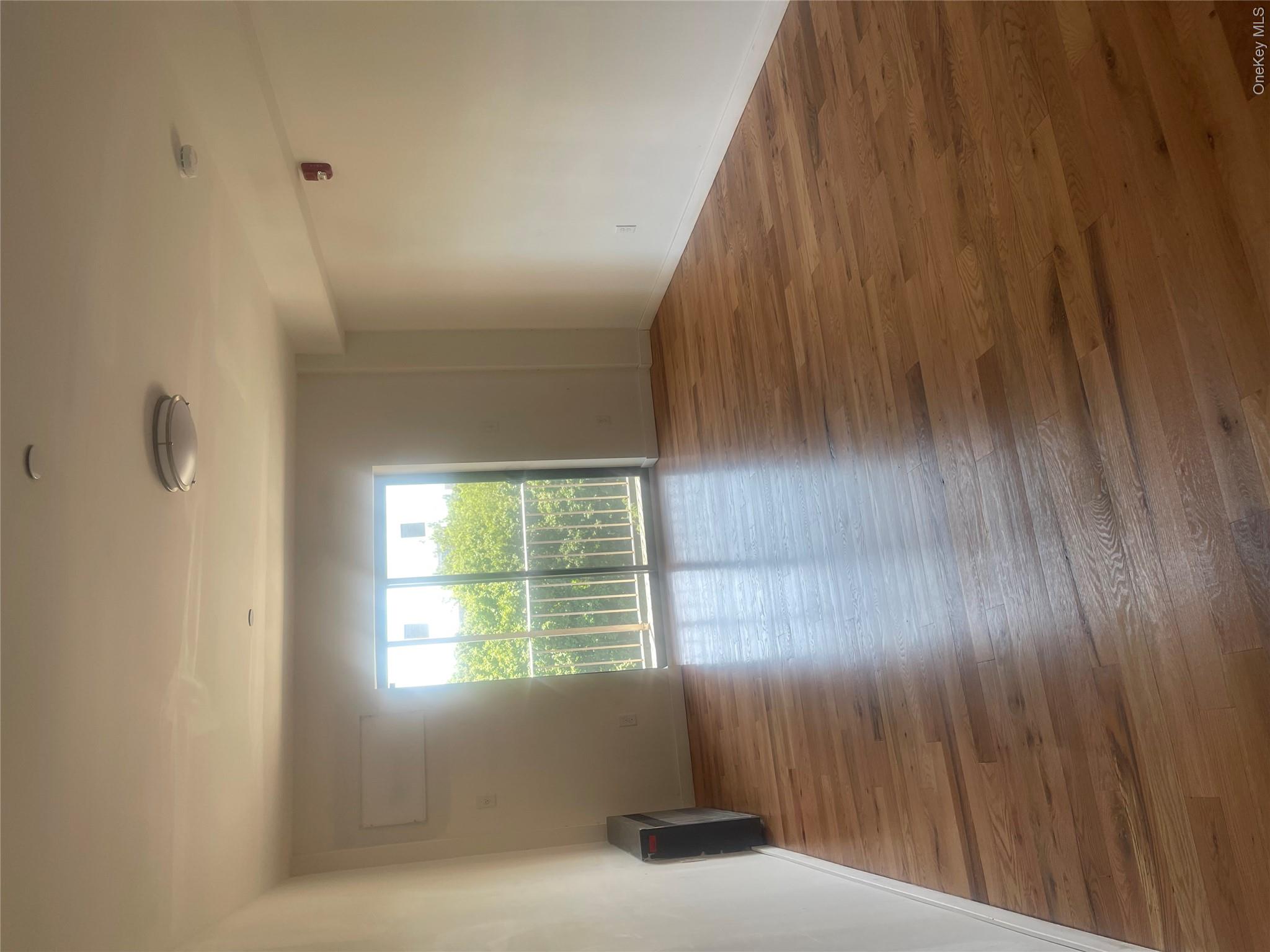 671 Bronx River Road, Unit 4G photo 8