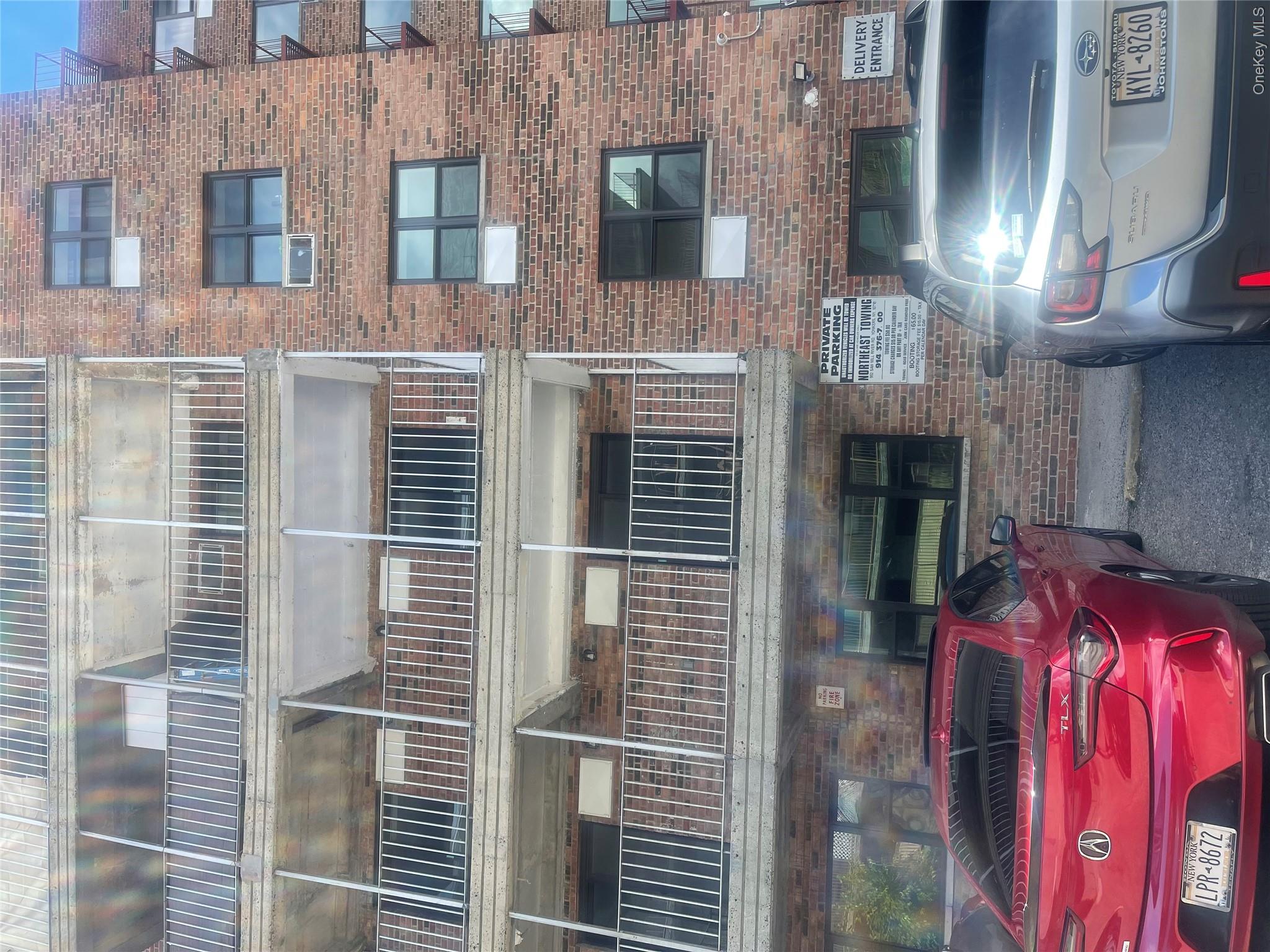 671 Bronx River Road, Unit 4G photo 5
