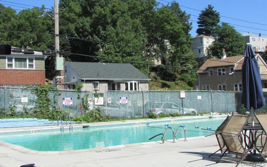 671 Bronx River Road, Unit 4G photo 3
