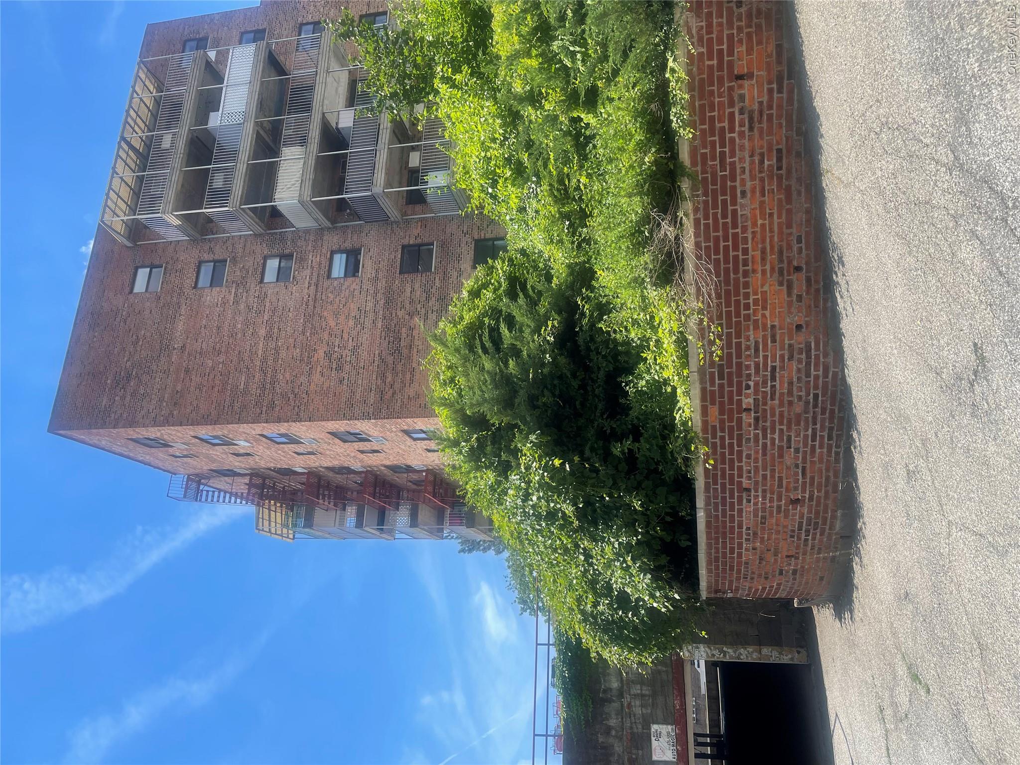 671 Bronx River Road, Unit 4G photo 4