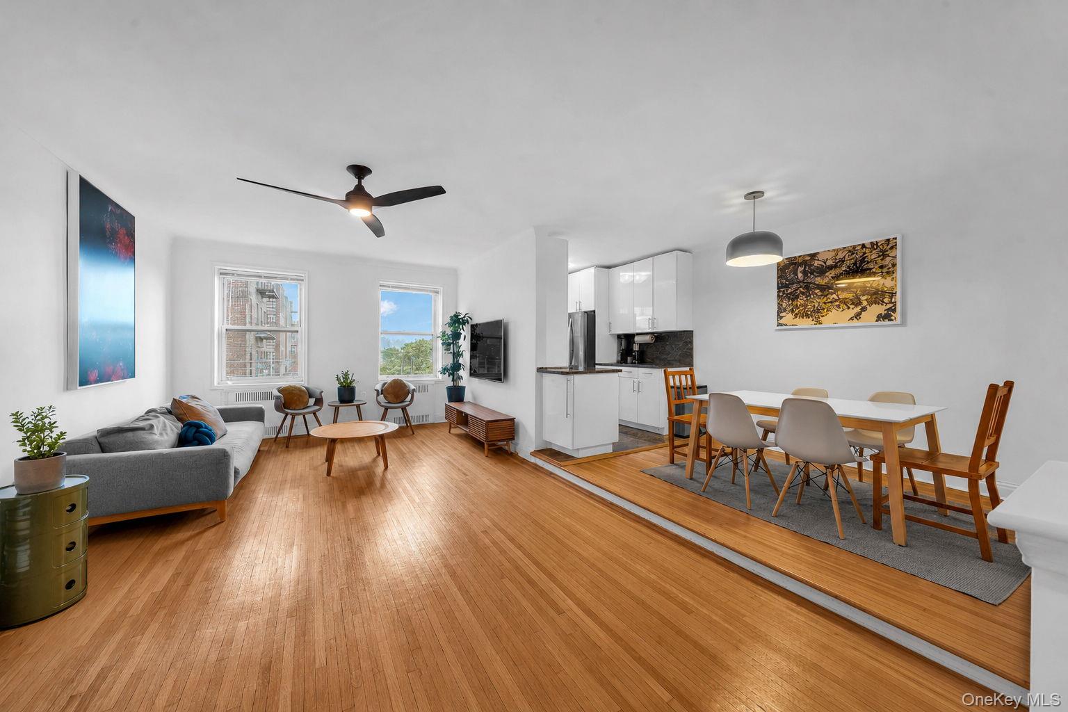 7615 35th Avenue, Unit 4E photo 2