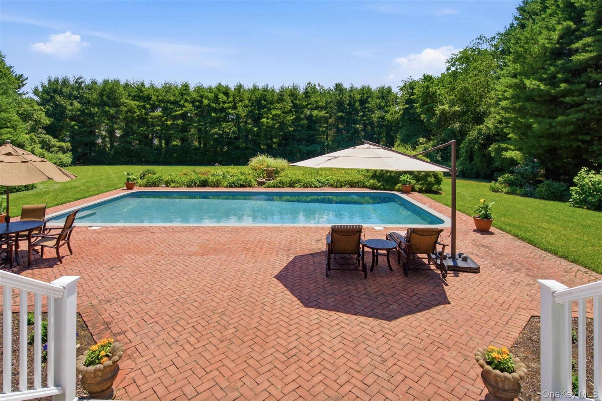 61 Linden Lane – For Sale photo 33