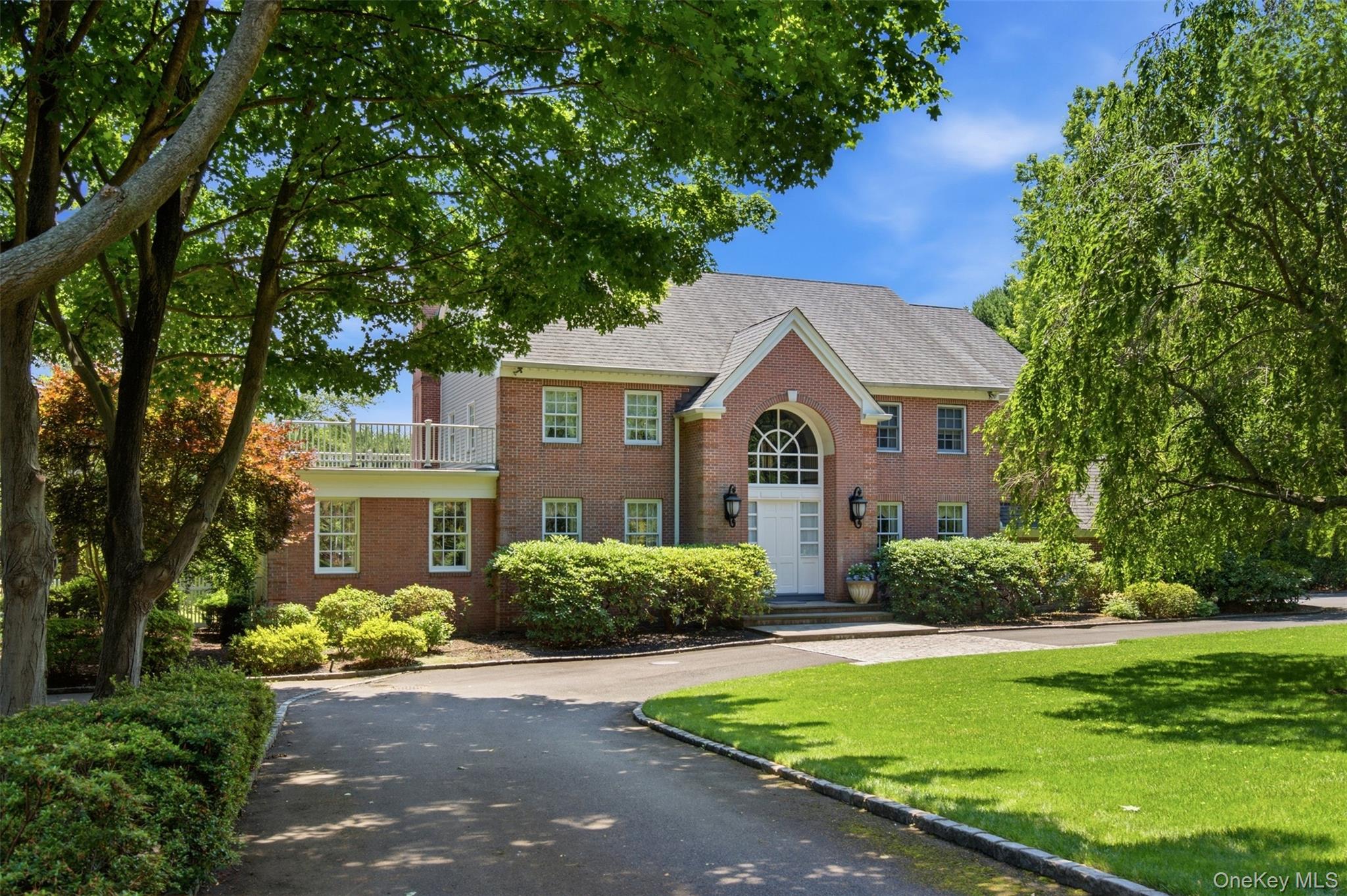 61 Linden Lane – For Sale