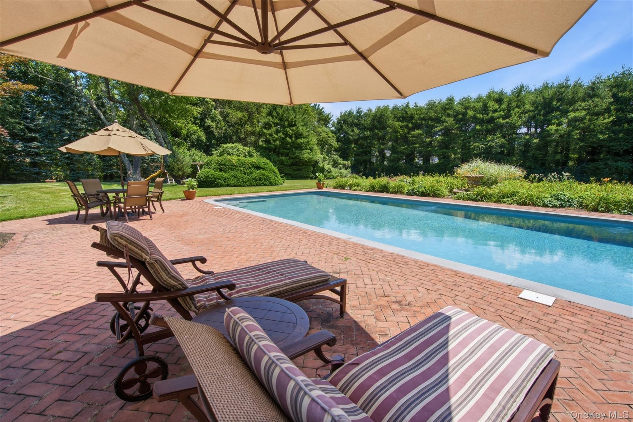 61 Linden Lane – For Sale photo 35