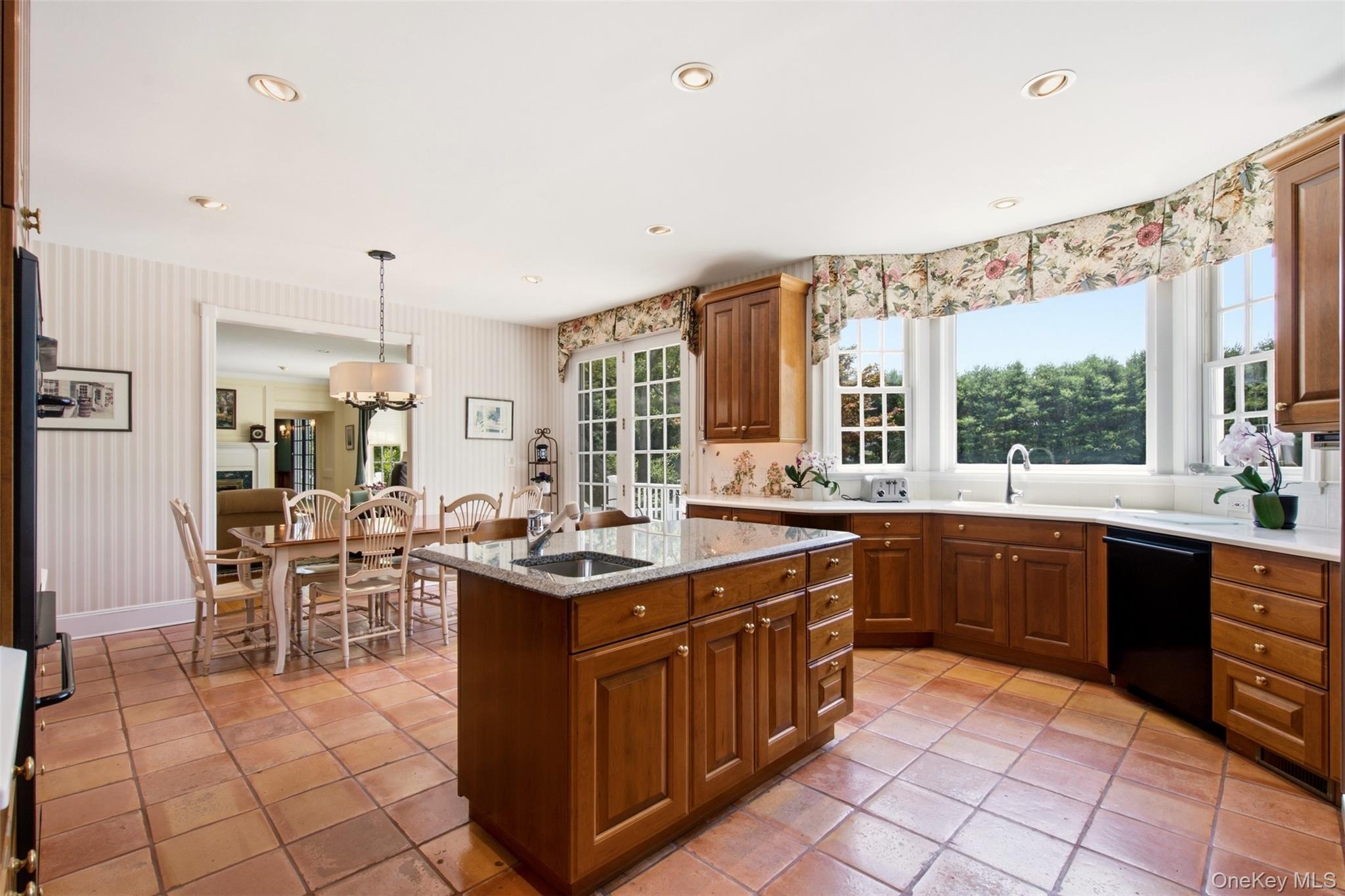 61 Linden Lane – For Sale photo 20