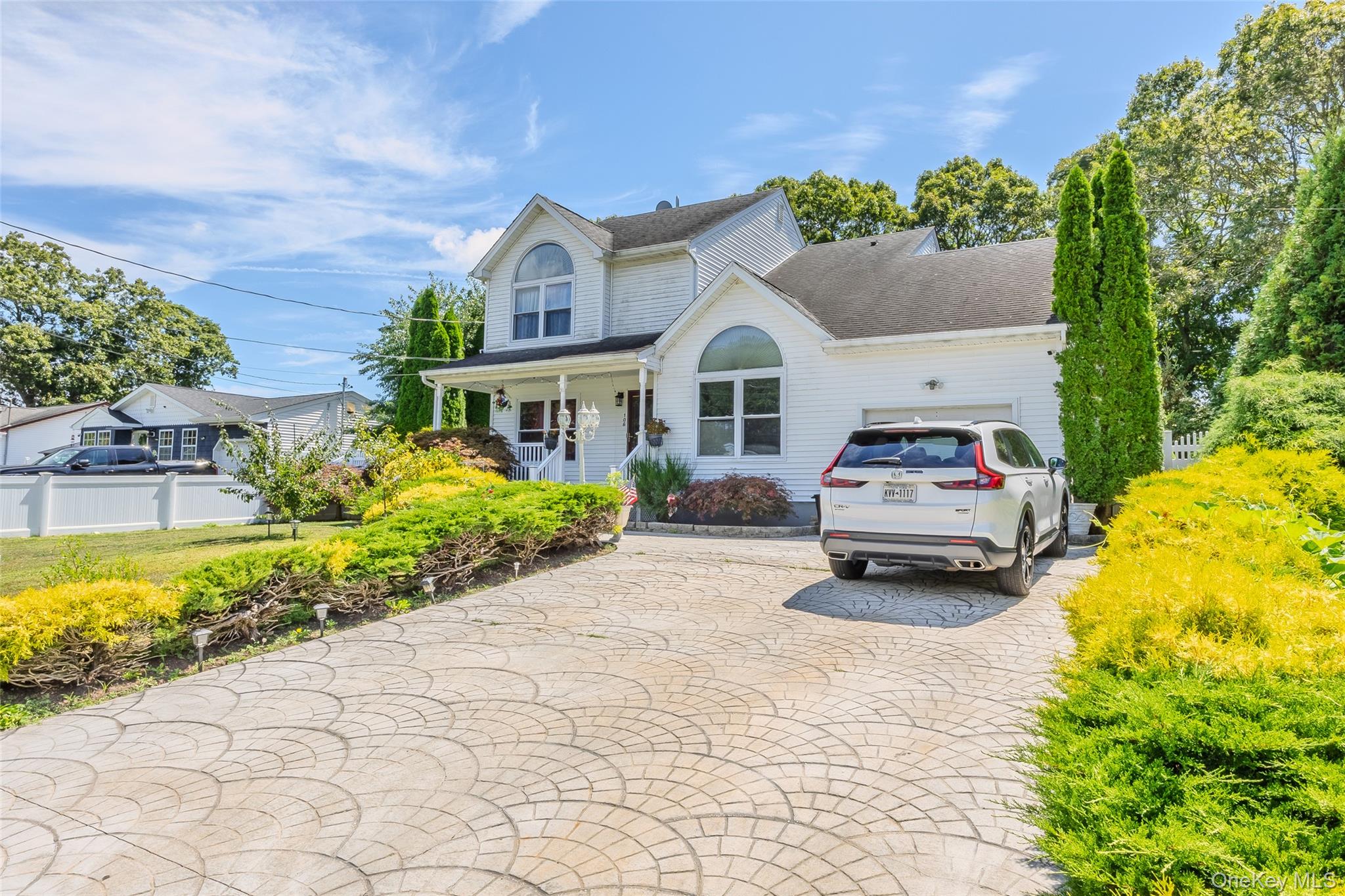 106 Chanel Drive E – For Sale