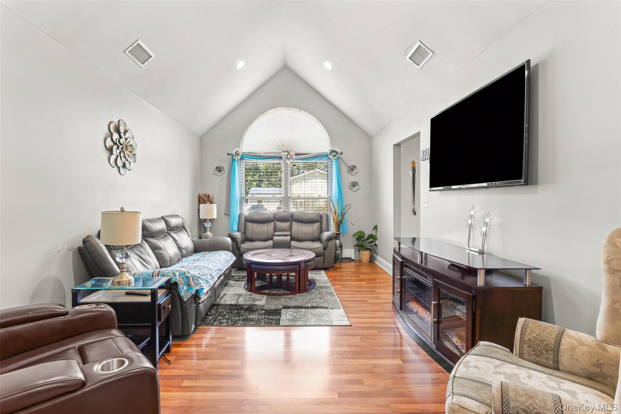 106 Chanel Drive E – For Sale photo 12