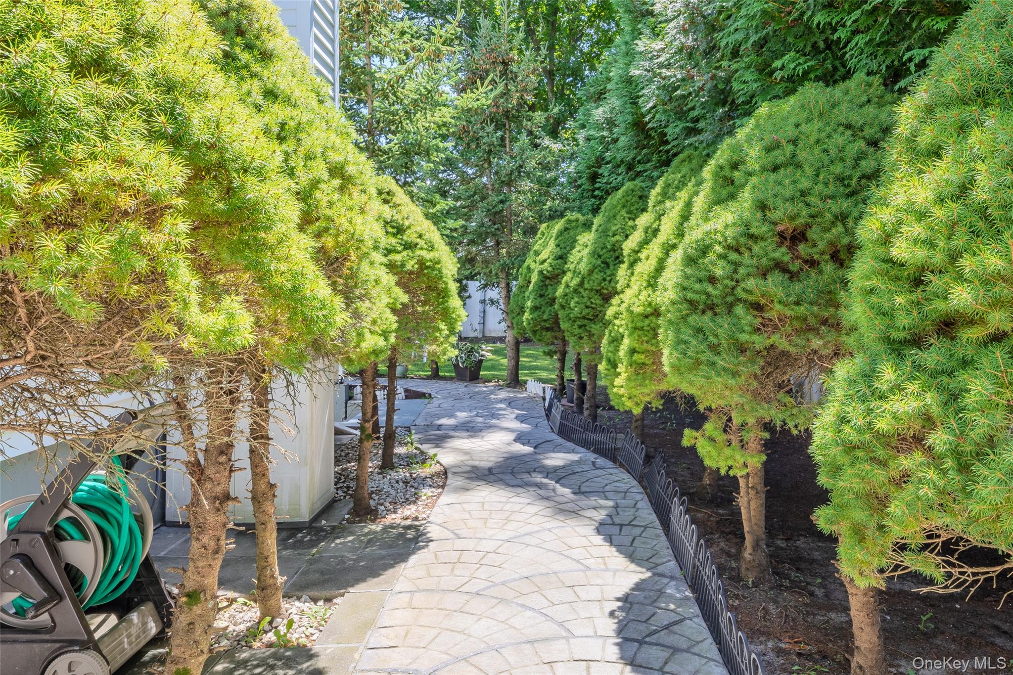 106 Chanel Drive E – For Sale photo 8