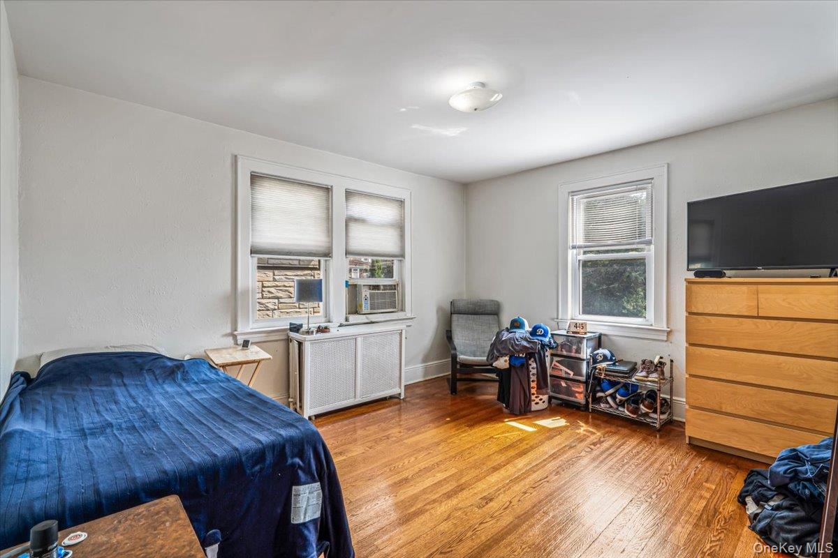 32 – 07 148 Street – For Sale photo 16