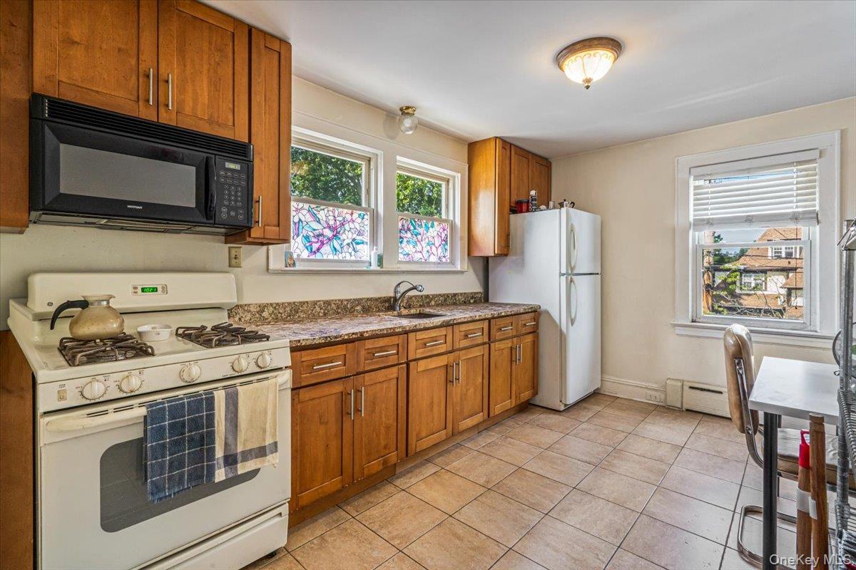 32 – 07 148 Street – For Sale photo 9