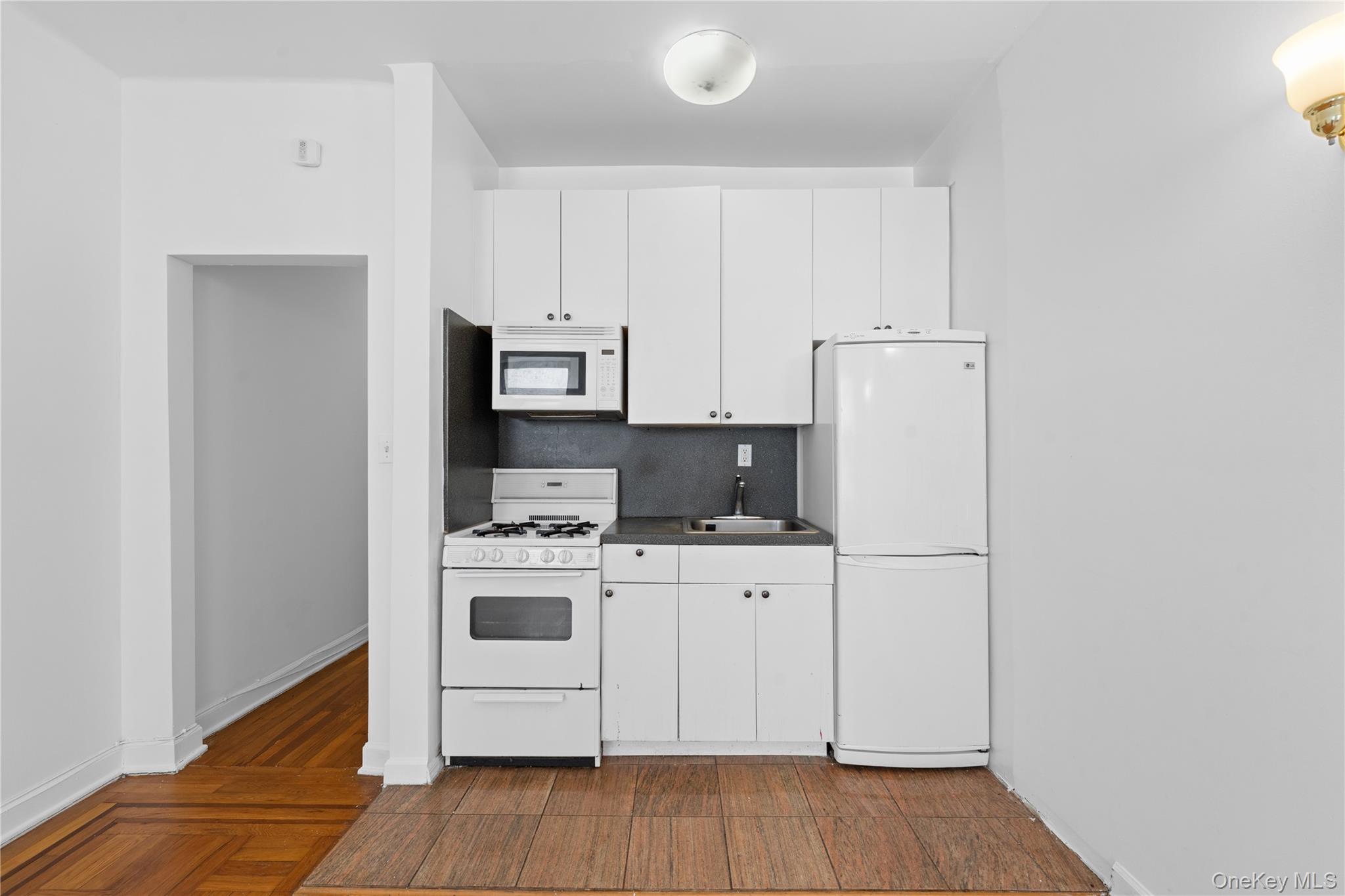 41-41 41st Street, Unit 5N