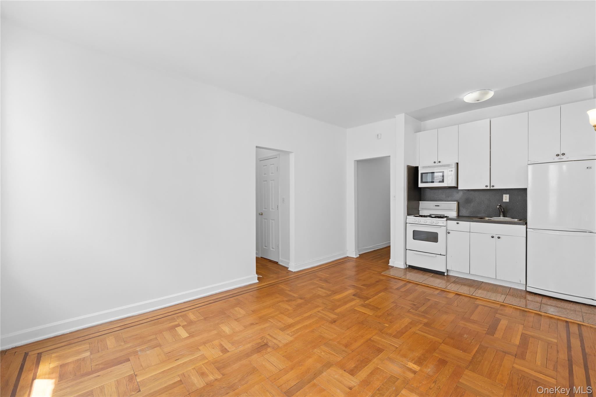 41-41 41st Street, Unit 5N photo 3