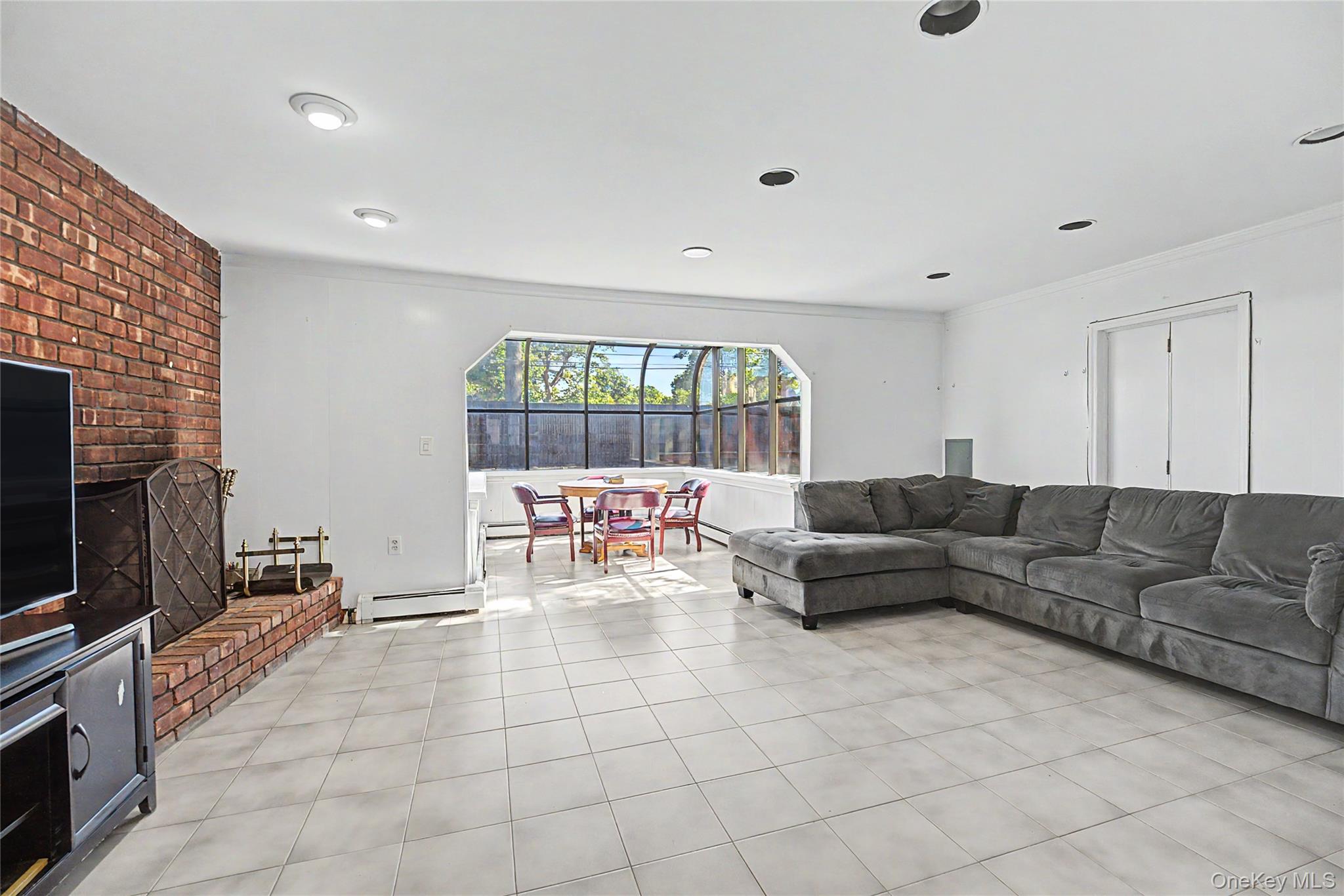 159 South Drive – For Sale photo 7
