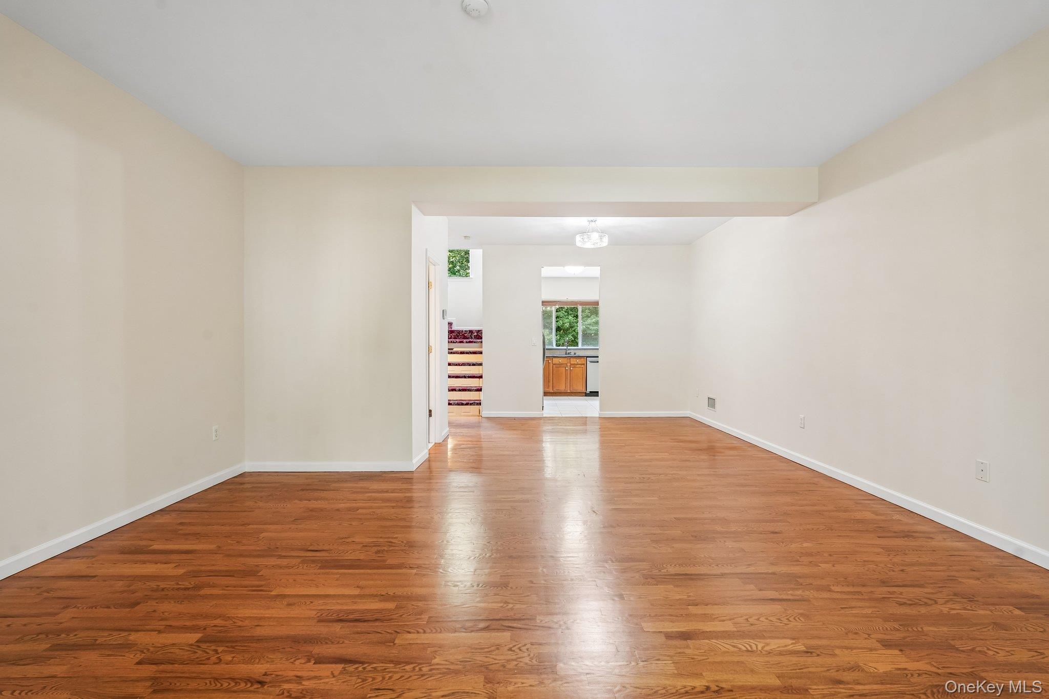 212 Arlington Court – For Sale photo 10