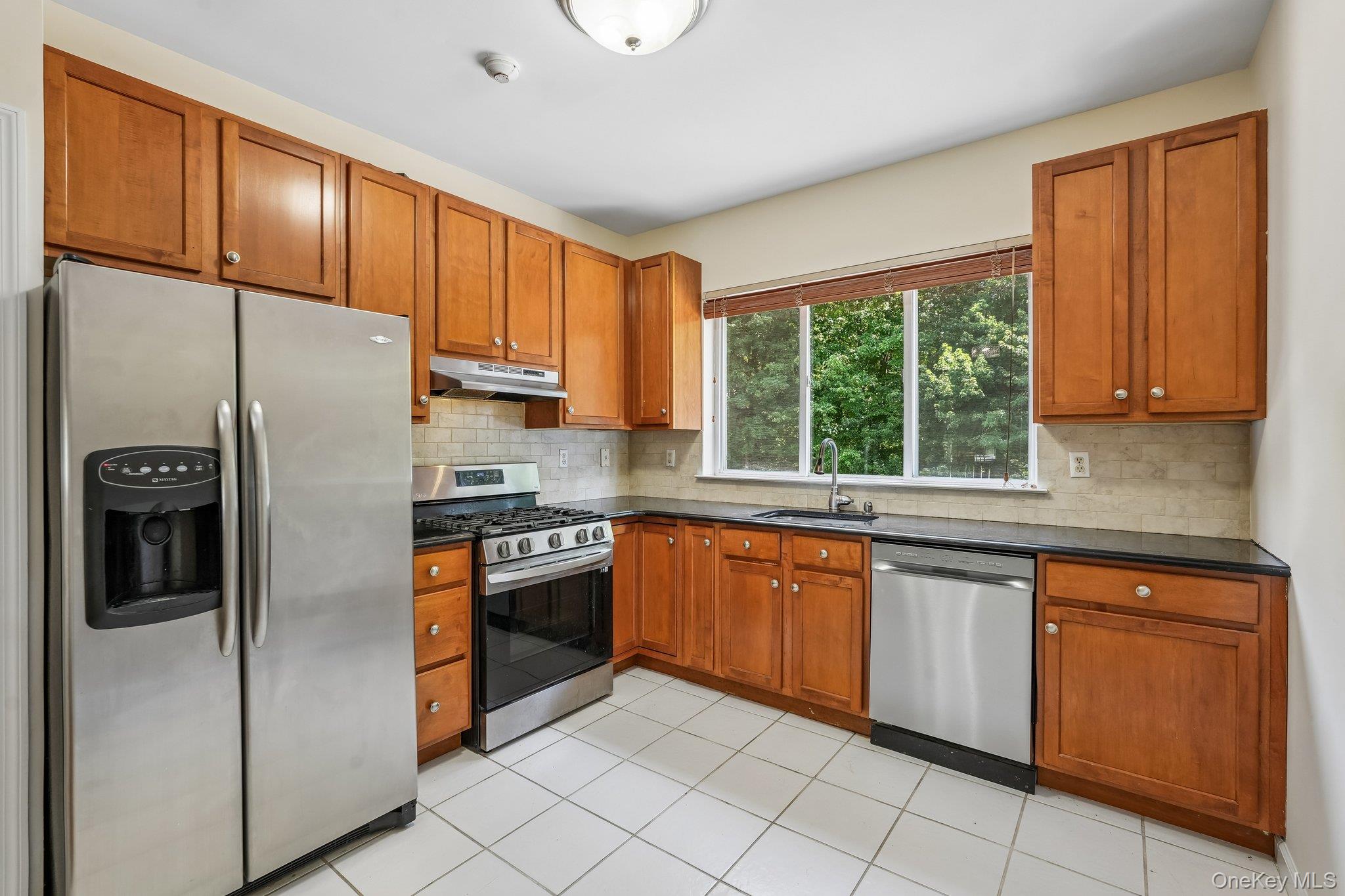 212 Arlington Court – For Sale photo 14