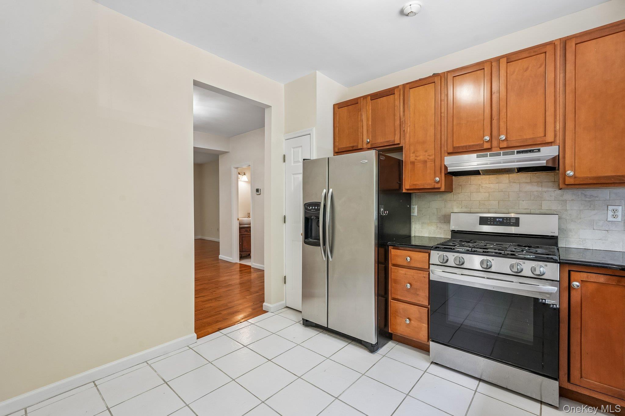 212 Arlington Court – For Sale photo 17