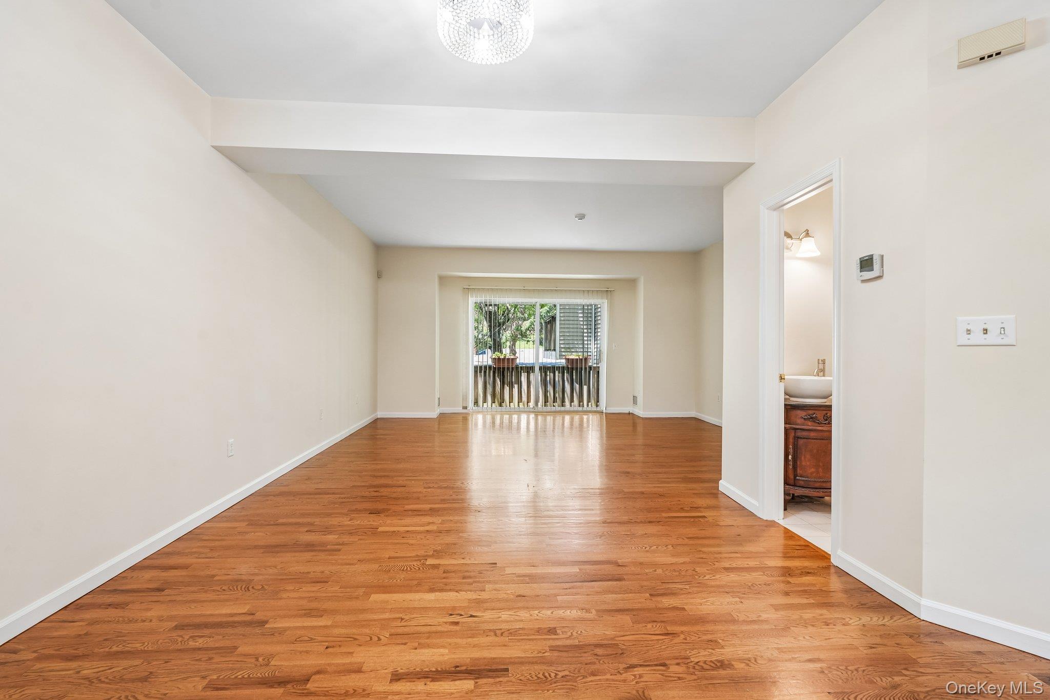 212 Arlington Court – For Sale photo 7