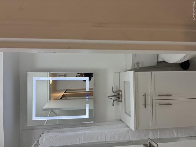 430 Shore Road, Unit 8G photo 9