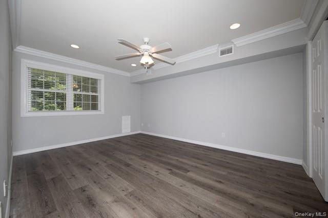 215 Tudor Lane, Unit 215 photo 6