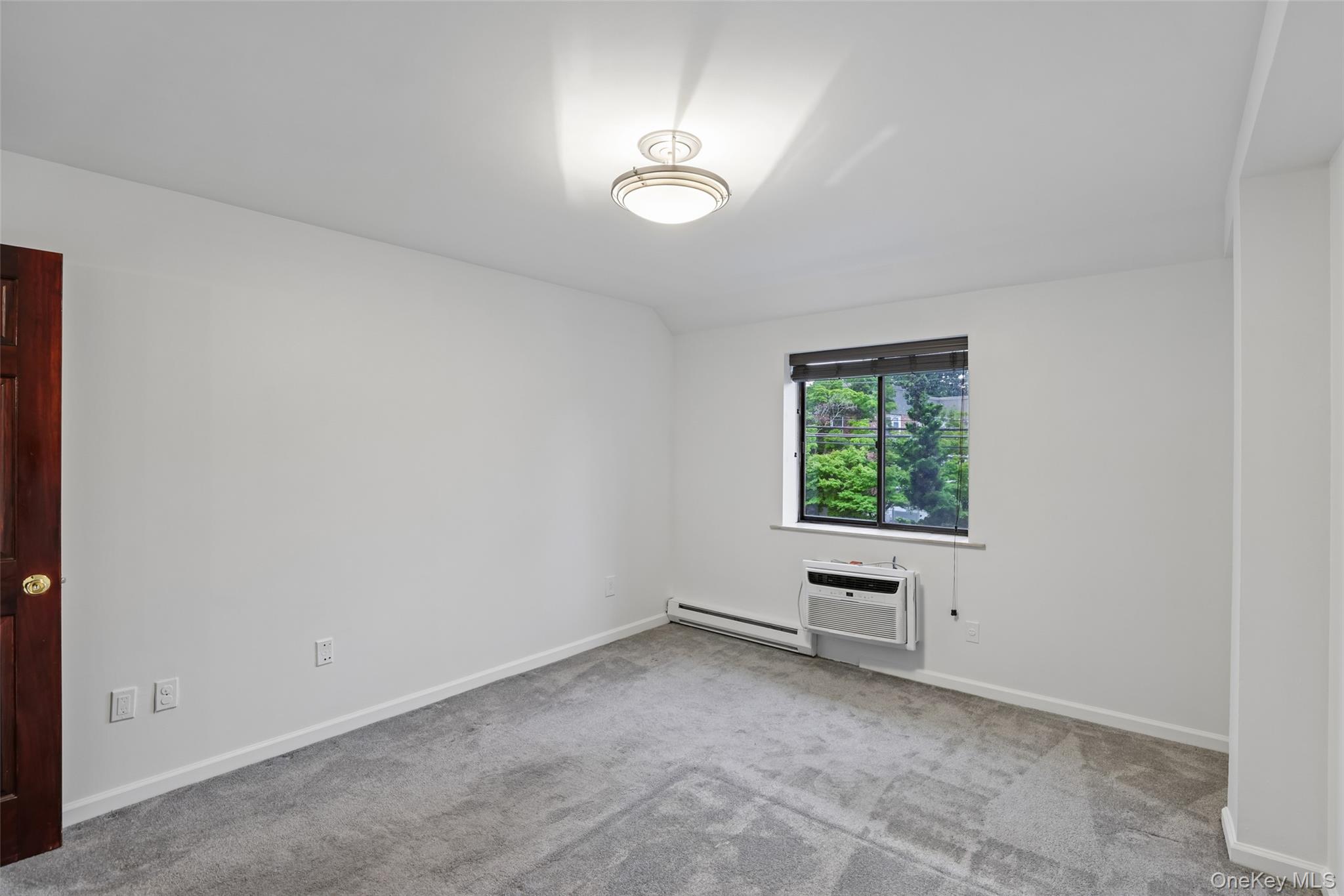 530 Hudson Avenue – For Sale photo 23