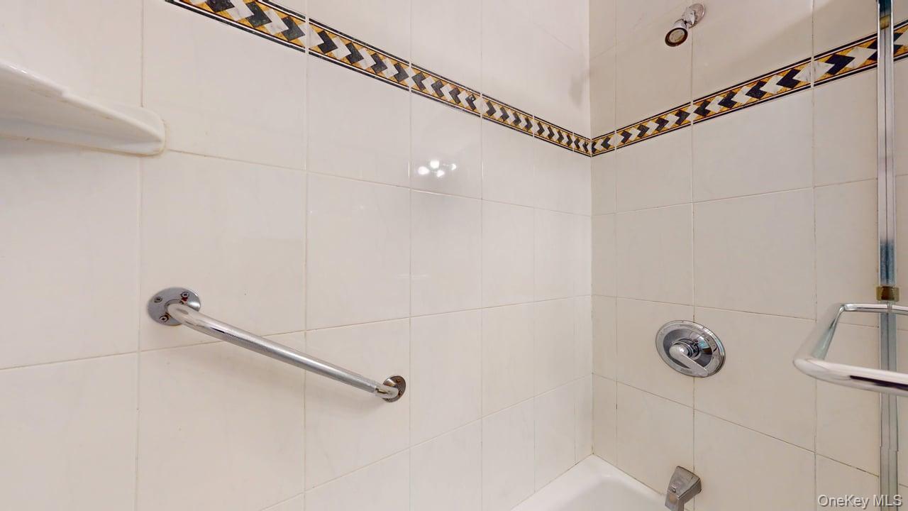 102-30 66th Road, Unit 10E photo 29