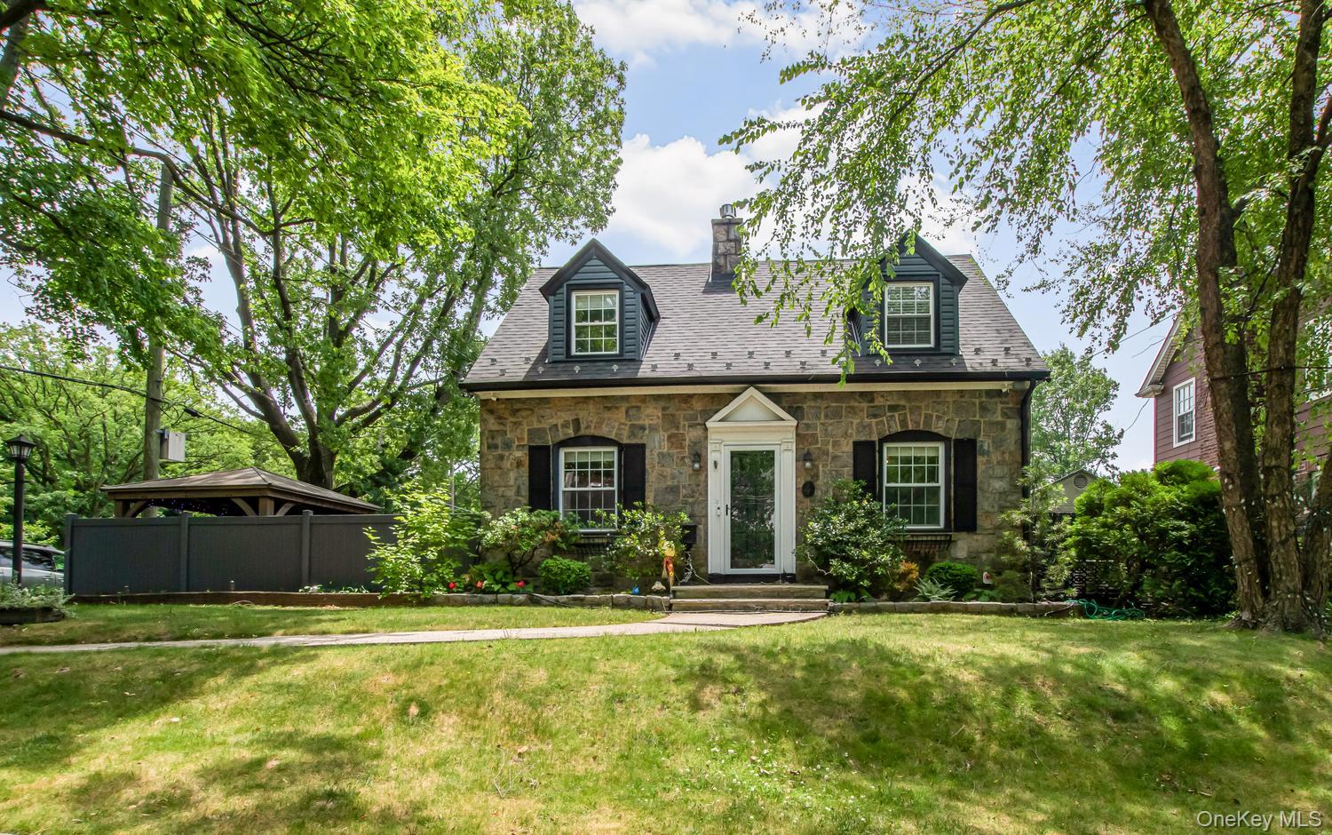 4 Knox Pl. – For Sale photo 2
