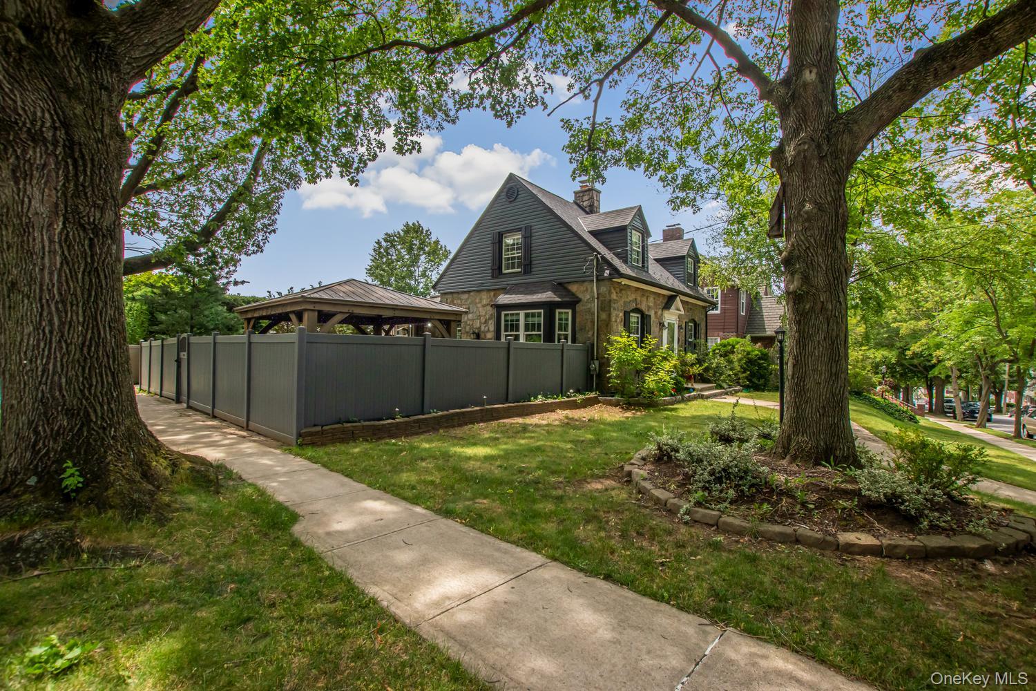 4 Knox Pl. – For Sale photo 4