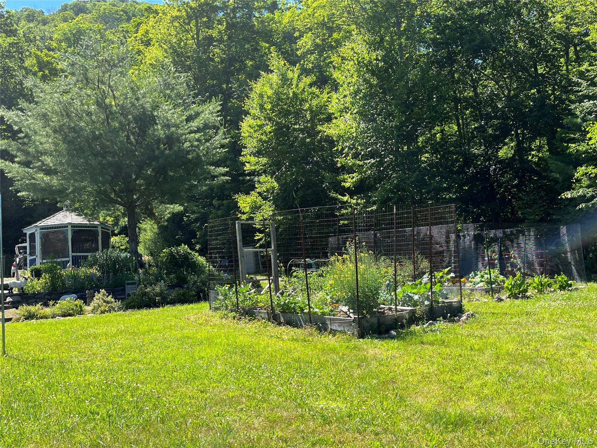 938 Woodland Valley Road – For Sale photo 16