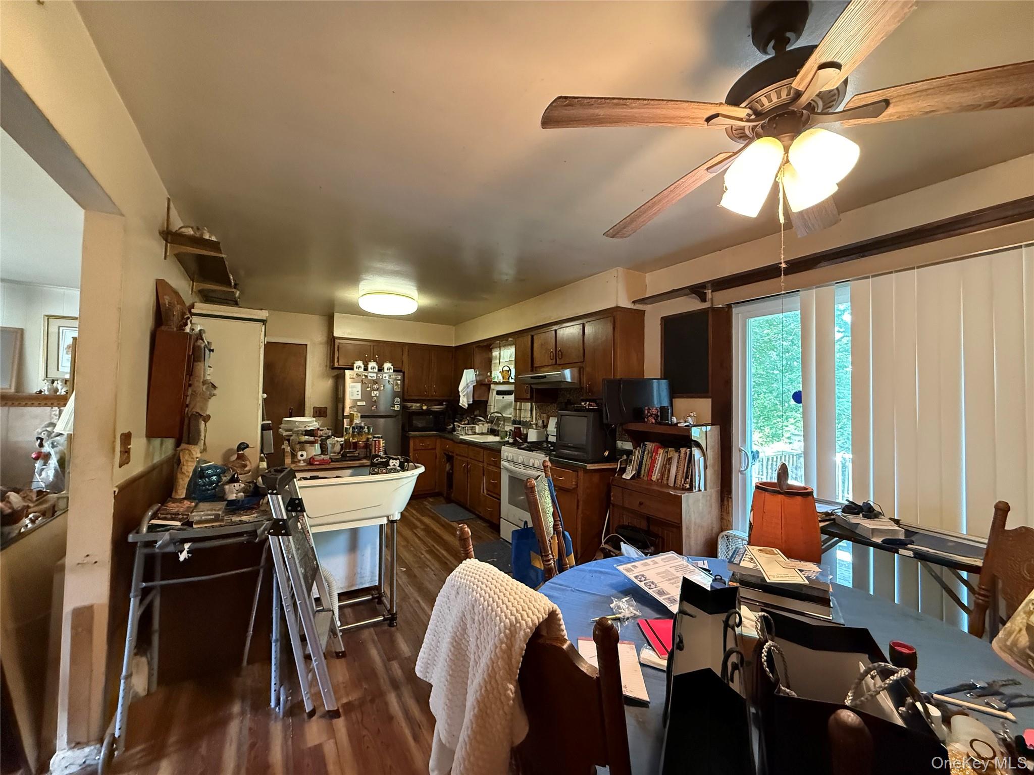212 Union Avenue – For Sale photo 6