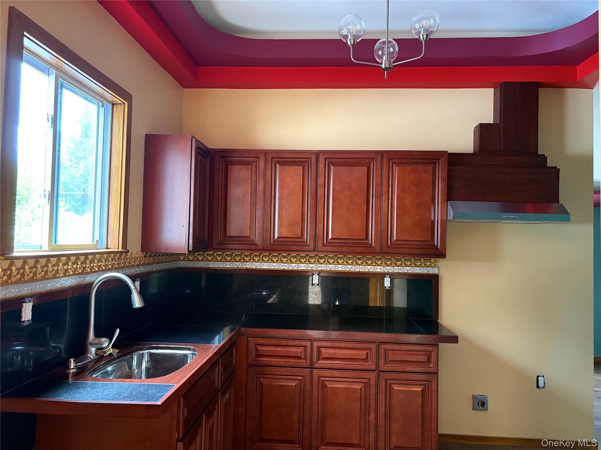 15 W Delaware Place – For Sale photo 8