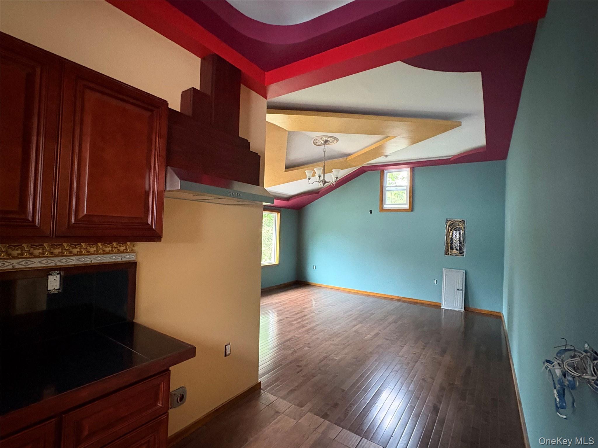 15 W Delaware Place – For Sale photo 11