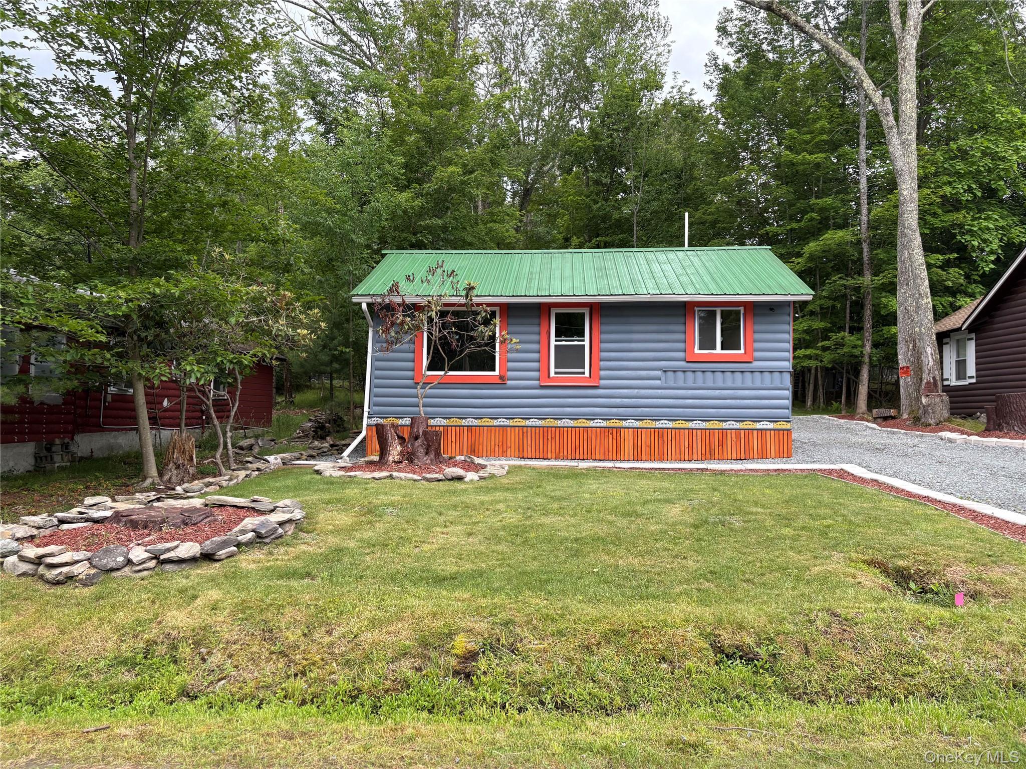 15 W Delaware Place – For Sale photo 3