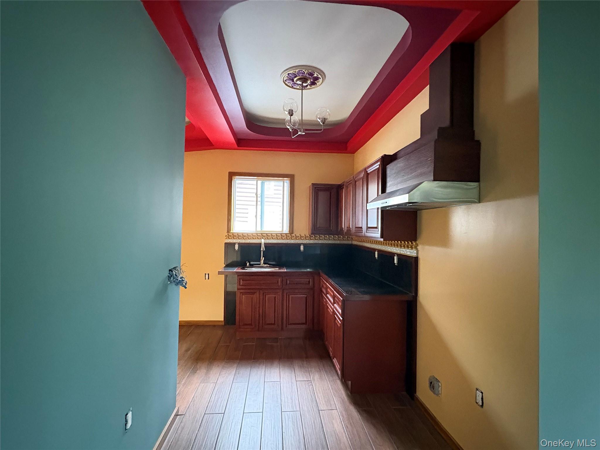 15 W Delaware Place – For Sale photo 12