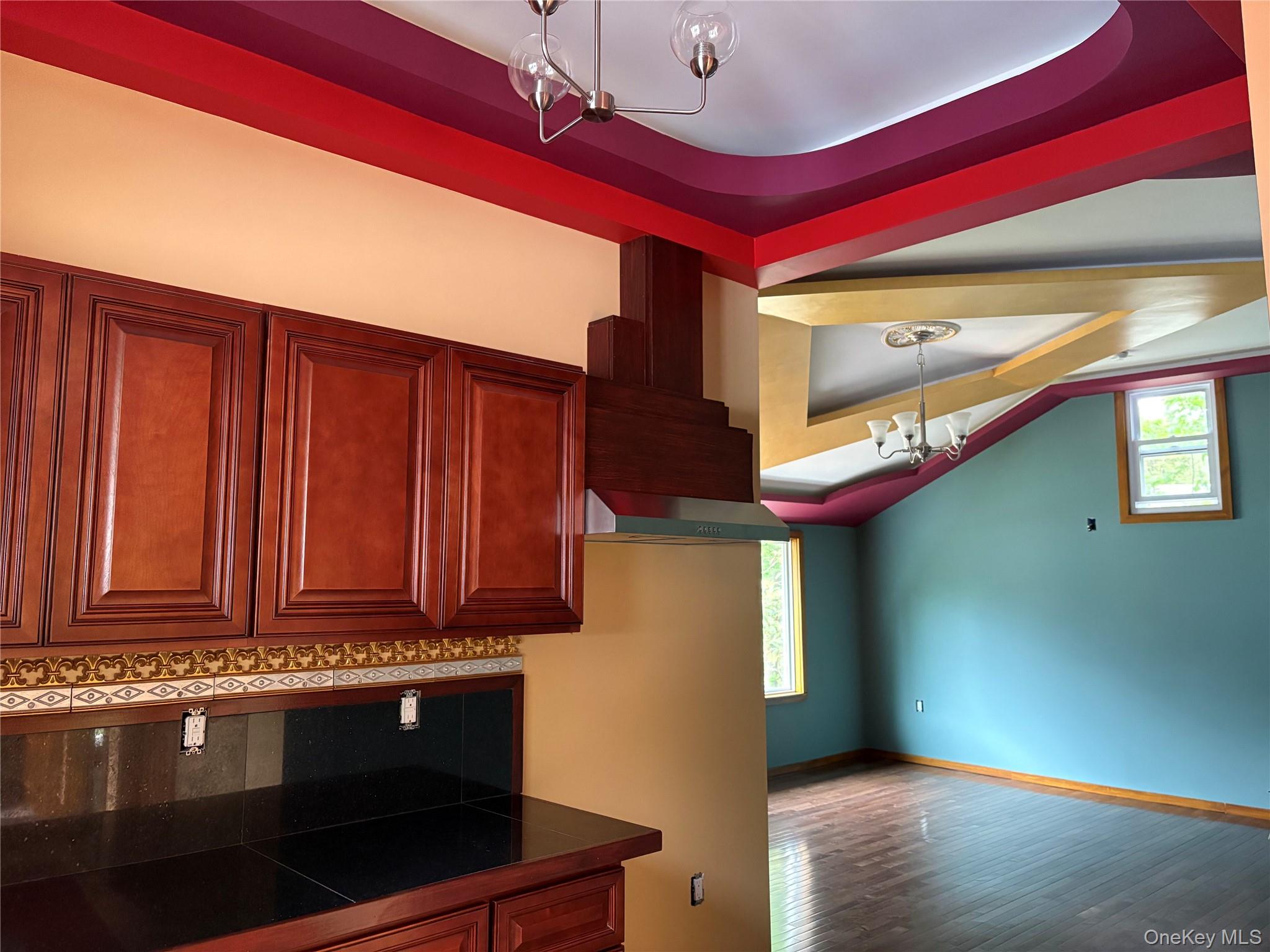 15 W Delaware Place – For Sale photo 10