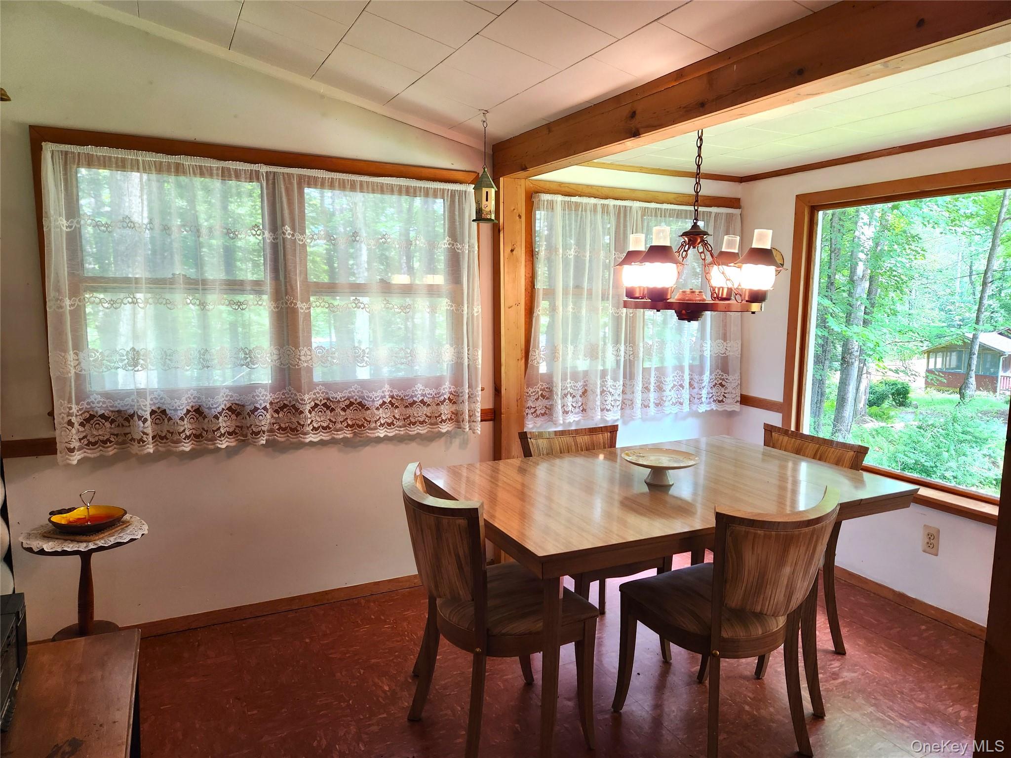 24 Eldridge Street S – For Sale photo 5
