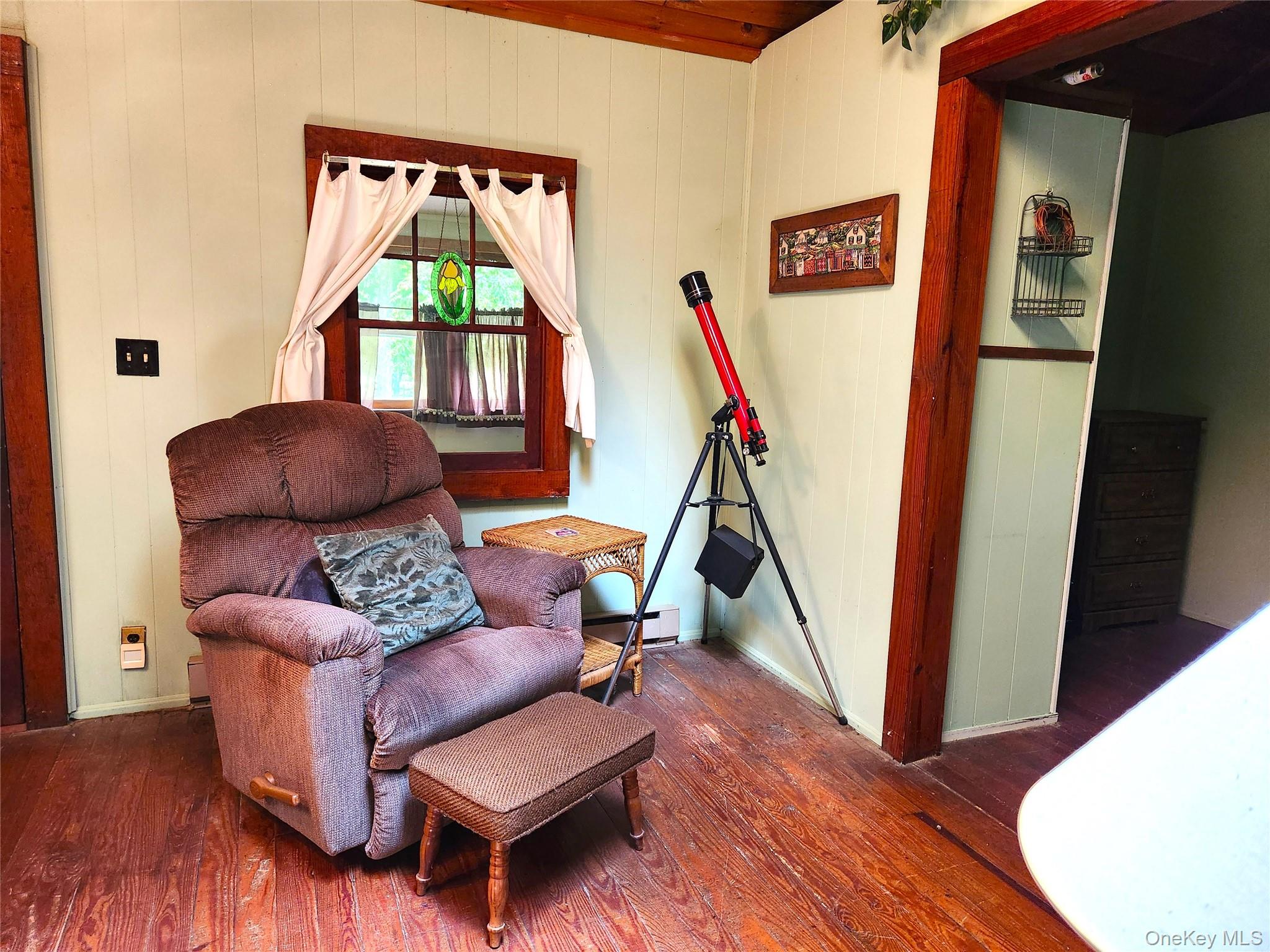 24 Eldridge Street S – For Sale photo 11