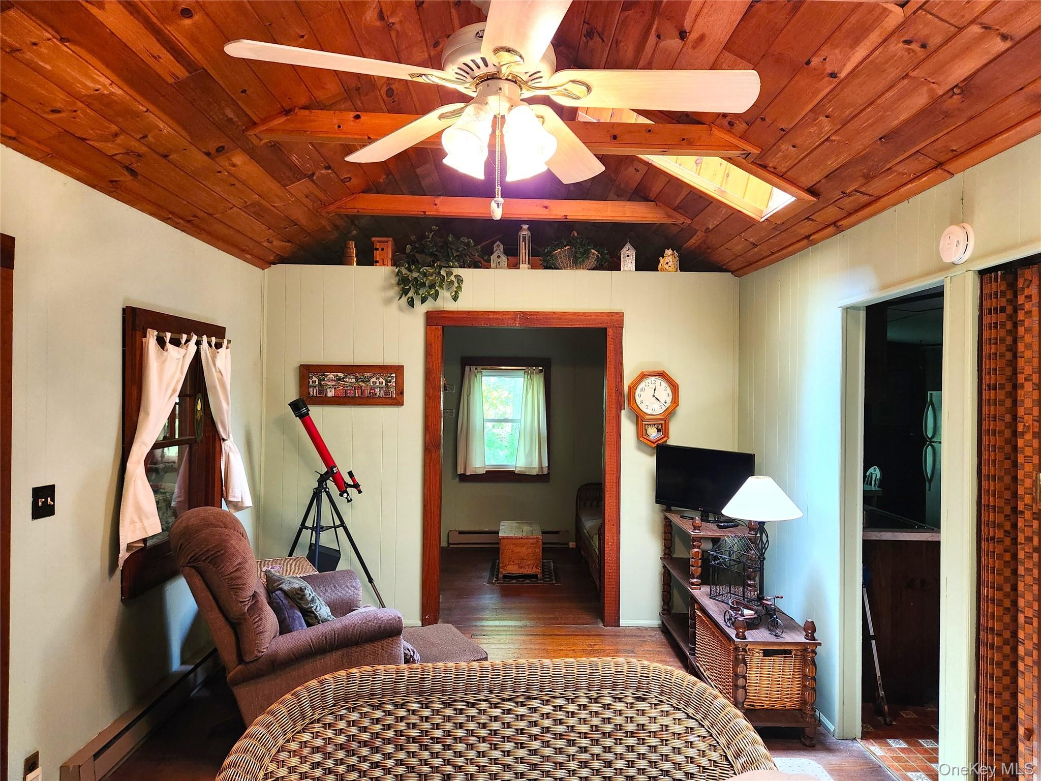 24 Eldridge Street S – For Sale photo 12