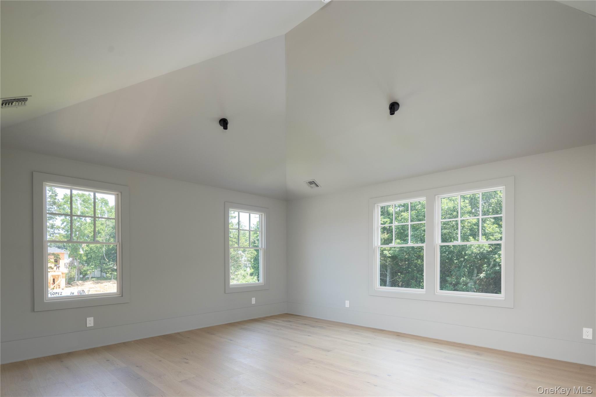 205 Kats Court – For Sale photo 16